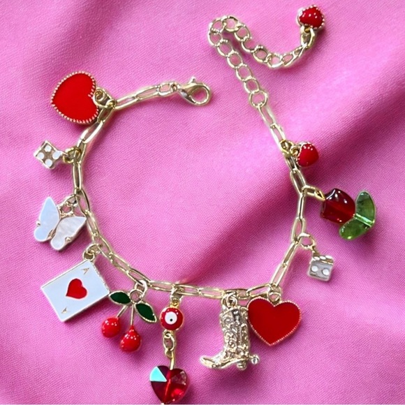 Whimsical Adorable Gold and Red Toned Charm Bracelet Adjustable Chain 7”-9” - Picture 4 of 17